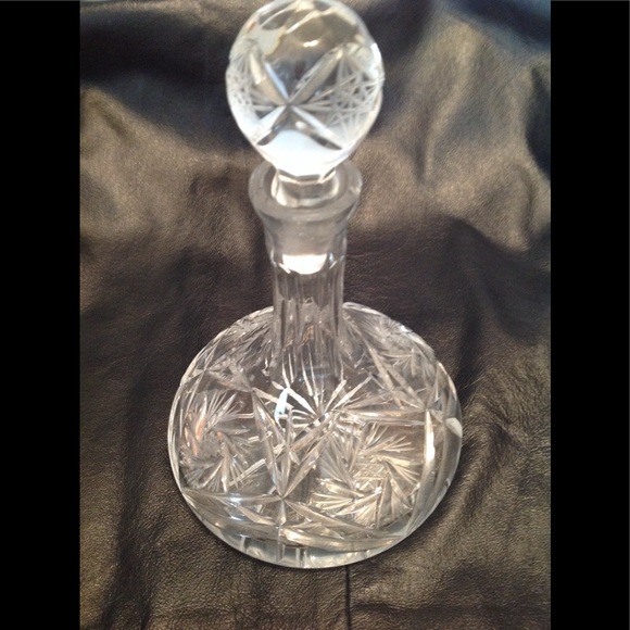 Other - Crystal 8" liquor decanter. LNC